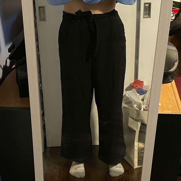 Wide leg pant with belt - Picture 3 of 3